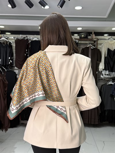 Fularlı Bej Blazer Ceket