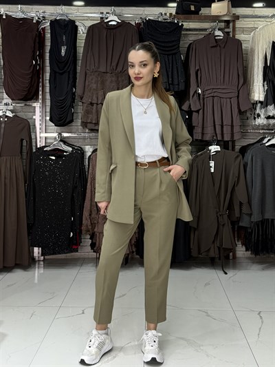 Haki Kemerli Cep Detaylı Pantolon