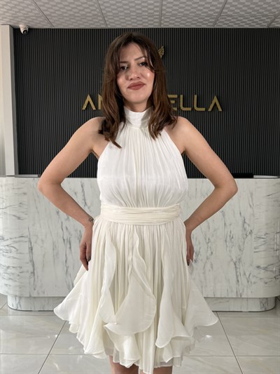 Janjan Boyundan Bağlamalı Beyaz Elbise