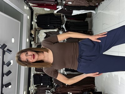 Kahve Derin Yaka Crop Tshirt