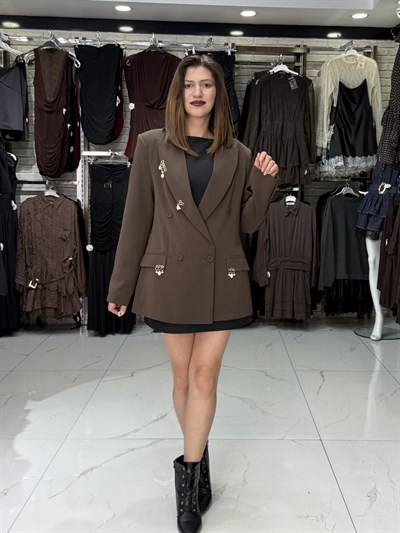 Kahve Küpeli Blazer Ceket