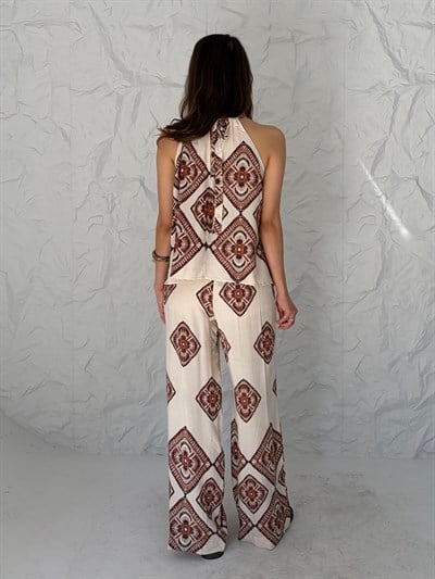 Kahve Motif Desenli Pantolon Takım