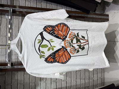 Kelebek Baskılı Kısa Kol T-shirt