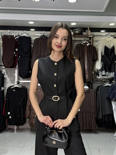Kemer Detaylı Siyah Yelekli Takım