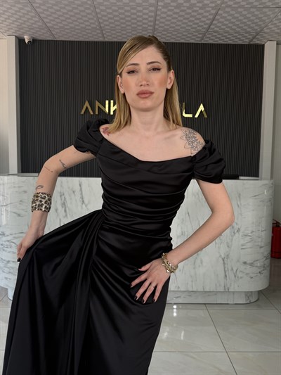 Madonna Yaka Siyah Abiye