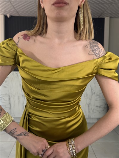 Madonna Yaka Yağ Yeşili Abiye