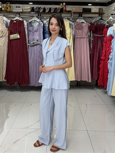 Mavi Diagonel Yelek Takım
