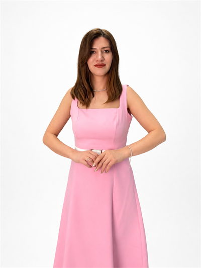 Pembe Kemerli Kare Yaka Elbise