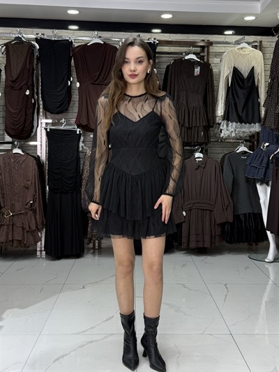 Şifon Tül Detaylı Siyah Elbise