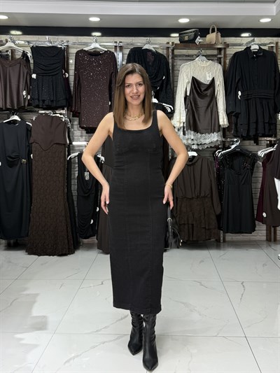 Siyah Arka Yırtmaçlı Kalem Elbise