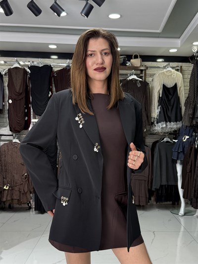 Siyah Küpeli Blazer Ceket