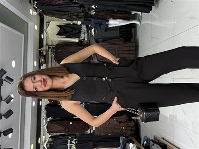 Siyah Yelekli Takım