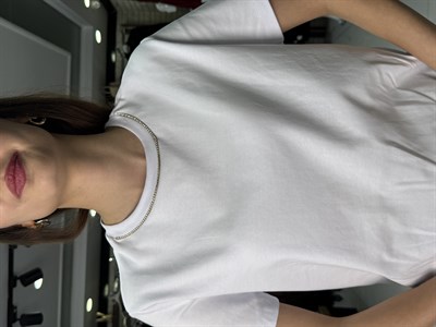 Taş Detaylı Beyaz Tişört