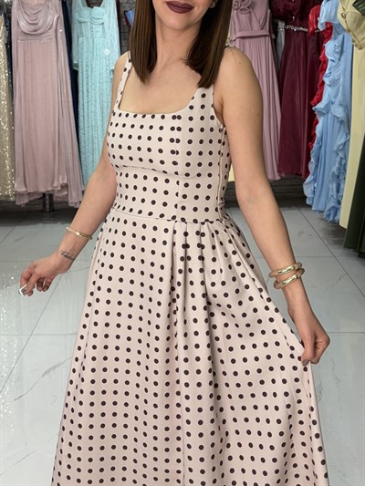 U Yaka Puantiyeli Krem Uzun Elbise