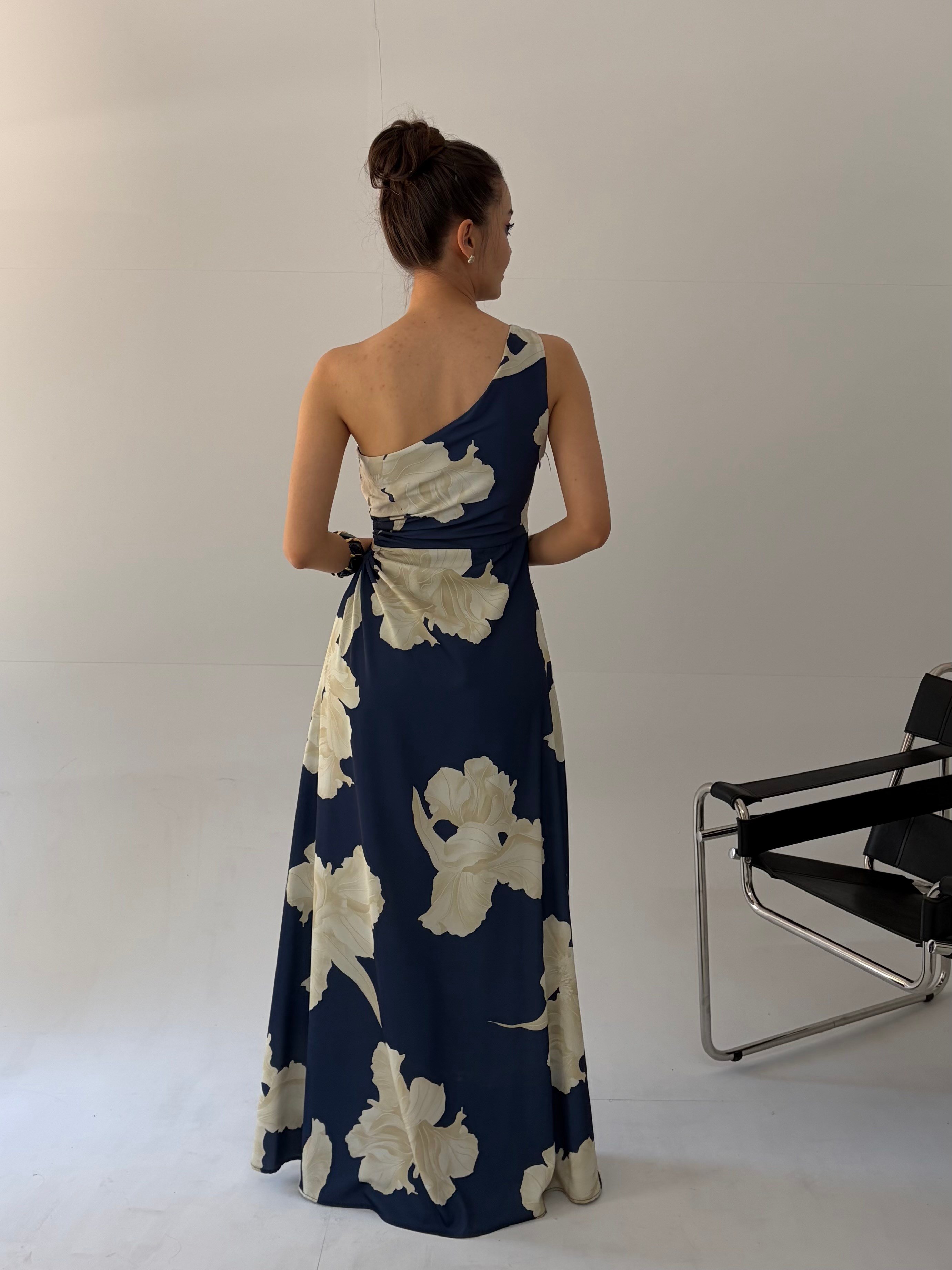 Lacivert Desenli Yan Pencere Detaylı Elbise · 5