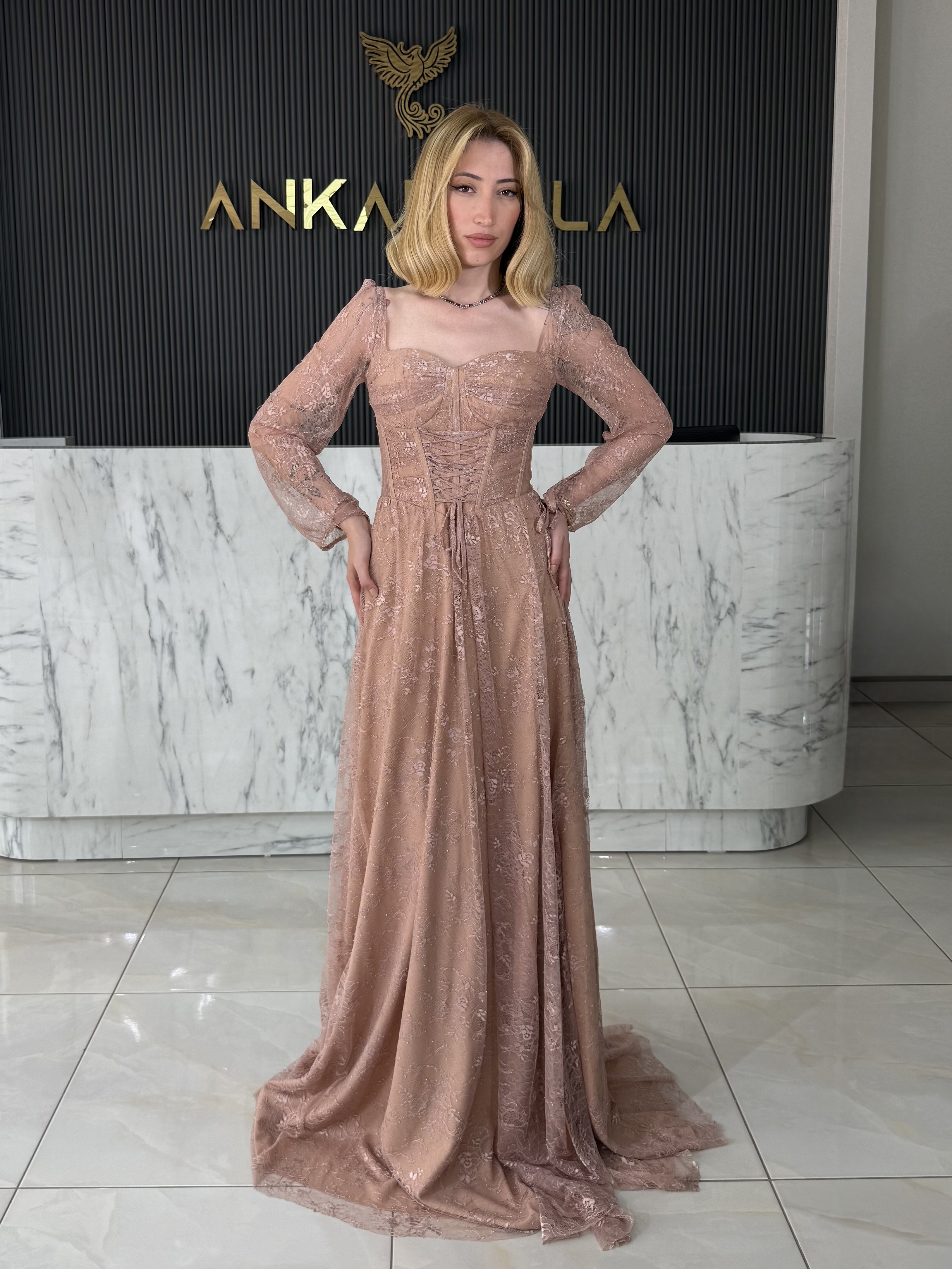 Somon Gotik Abiye · 3