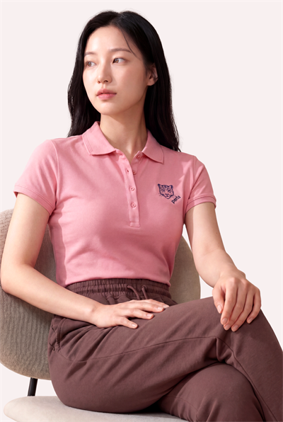 Kontür Jaguar Nakış Detaylı Slim Fit Kadın Gül Kurusu Polo Yaka T-Shirt