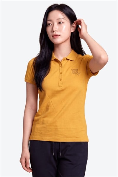 Kontür Jaguar Nakış Detaylı Slim Fit Kadın Hardal Polo Yaka T-Shirt