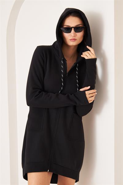 KAPÜŞONLU PARMAK GEÇMELİ KOL TRENC SWEAT