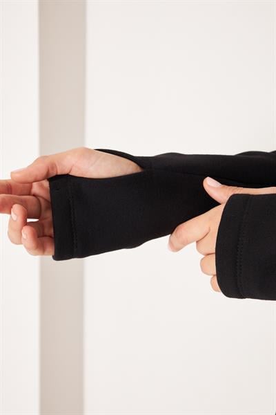 KAPÜŞONLU PARMAK GEÇMELİ KOL TRENC SWEAT