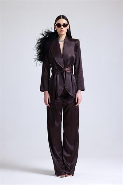 Satin Ember Omuzu Tüylü Takım