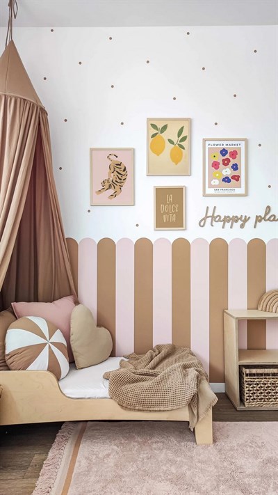 PP-93 Kemerli Çizgili Yarım Duvar Sticker – Bebek & Çocuk Odası Kendinden Yapışkanlı Duvar Dekoru