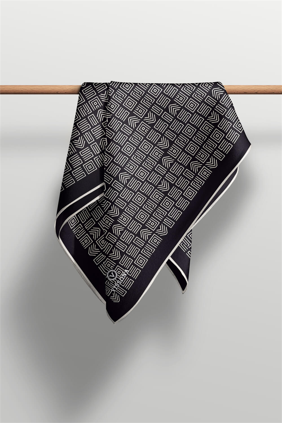 %57 İPEK %43 VİSKON Twill İpek Etnik Motif Desenli Siyah - Krem  Renkli 90x90 Eşarp Dikim Şekli : El Dikişi