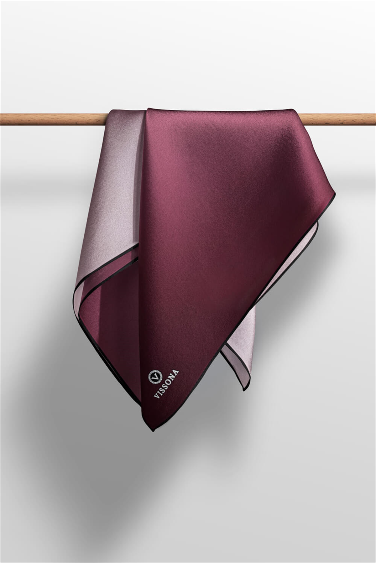 % 57 İPEK % 43 VİSKON Twill İpek Degrade Desenli Soğan Kabuğu Renkli 90x90 Eşarp Dikim Şekli : El Dikişi