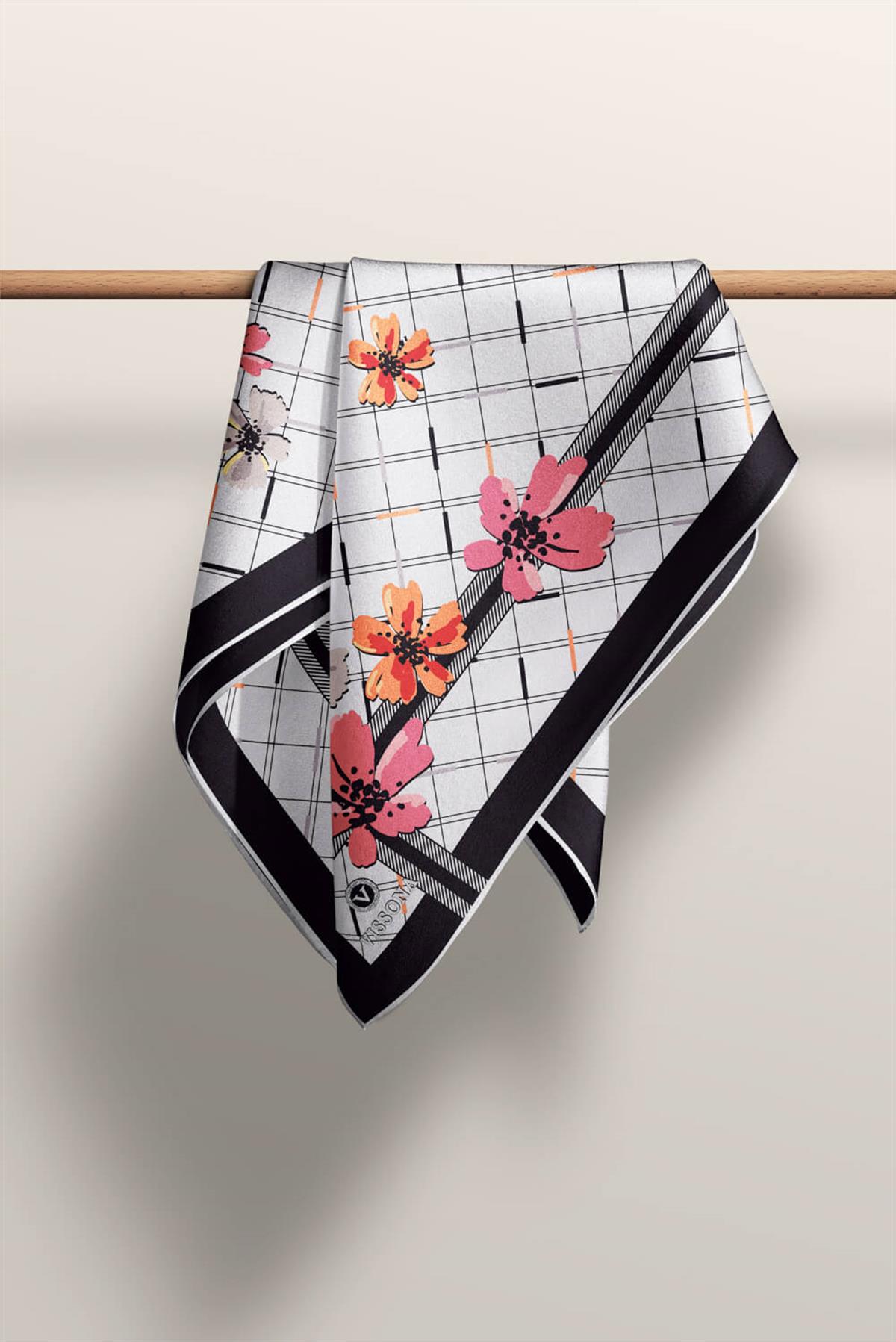 %100 Twill İpek Çıtır Çiçek Desenli Narçiçeği - Krem Renkli 90x90 Eşarp Dikim Şekli : El Dikişi