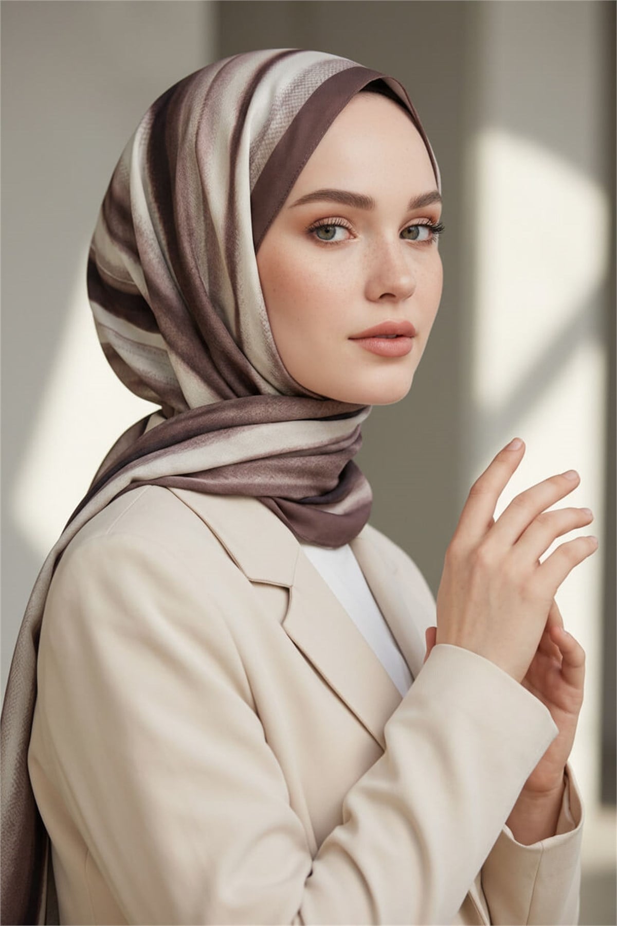 KREP SULU BOYA ÇİZGİLİ DESENLİ GÜL KURUSU RENKLİ 75X195 KIRIŞMAZ ŞAL