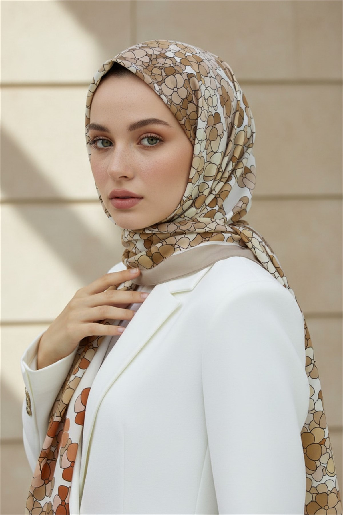 KREP YONCA DESENLİ BEJ RENKLİ 75X195 KIRIŞMAZ ŞAL