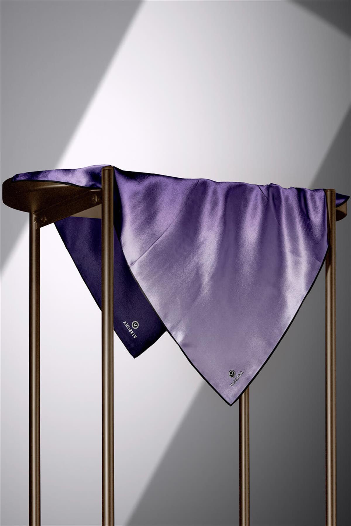 %100 Twill İpek Degrade Desenli Mor Renkli 90x90 Eşarp Dikim Şekli : El Dikişi