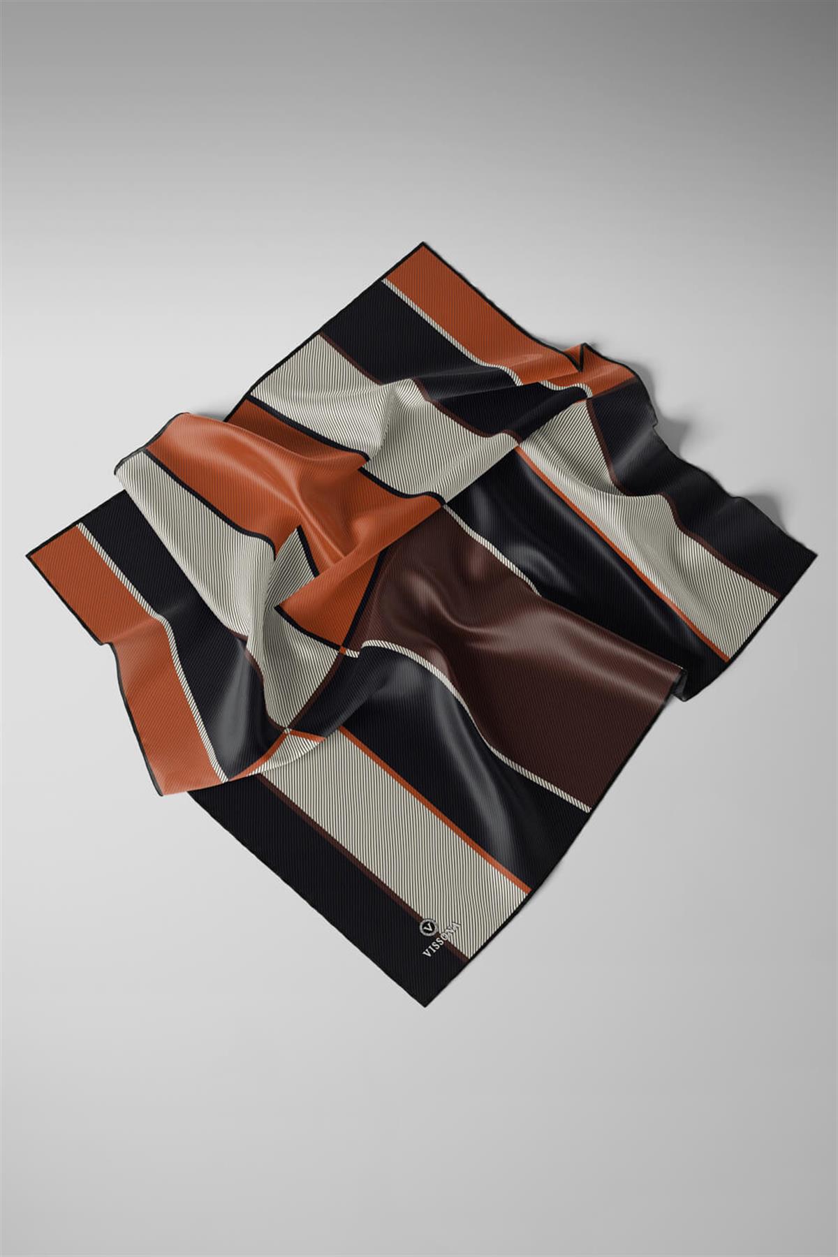 %100 Twill İpek Geometrik Desenli Taba Renkli 90x90 Eşarp Dikim Şekli : El Dikişi