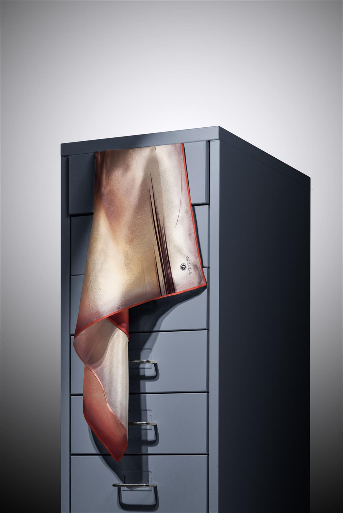 %100 Twill İpek Duman Desenli Hardal - Taba Renkli 90x90 Eşarp Dikim Şekli : El Dikişi