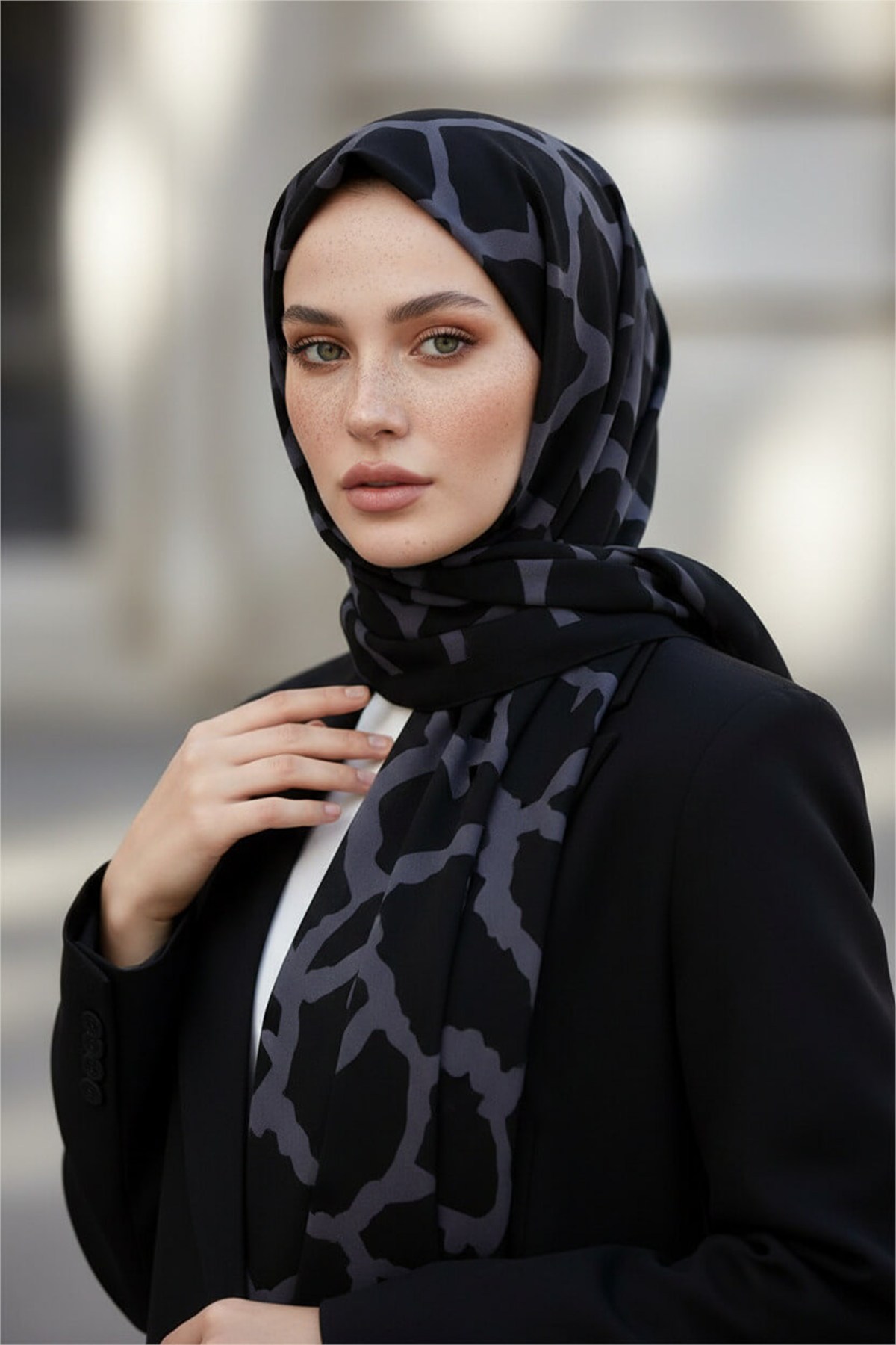 KREP TAŞ DESENLİ SİYAH - FÜME RENKLİ 75X195 KIRIŞMAZ ŞAL
