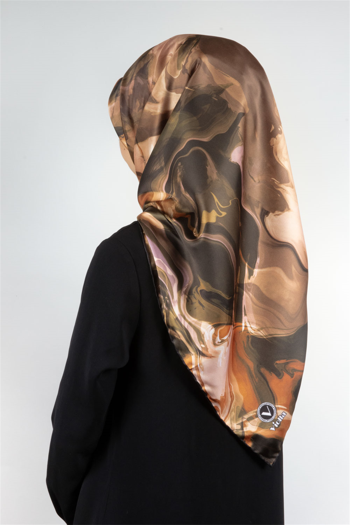 Twill Batik Desenli Hardal Renkli 90x90 Eşarp (İpek İçermez) Kenar Dikiş Şekli El Dikişli