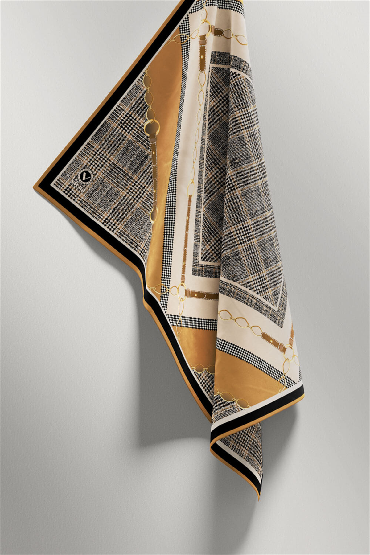 Twill Kemer ve Zincir Detaylı Ekose Desenli Hardal Renkli 90x90 Eşarp (İpek İçermez) Kenar Dikiş Şekli El Dikişli
