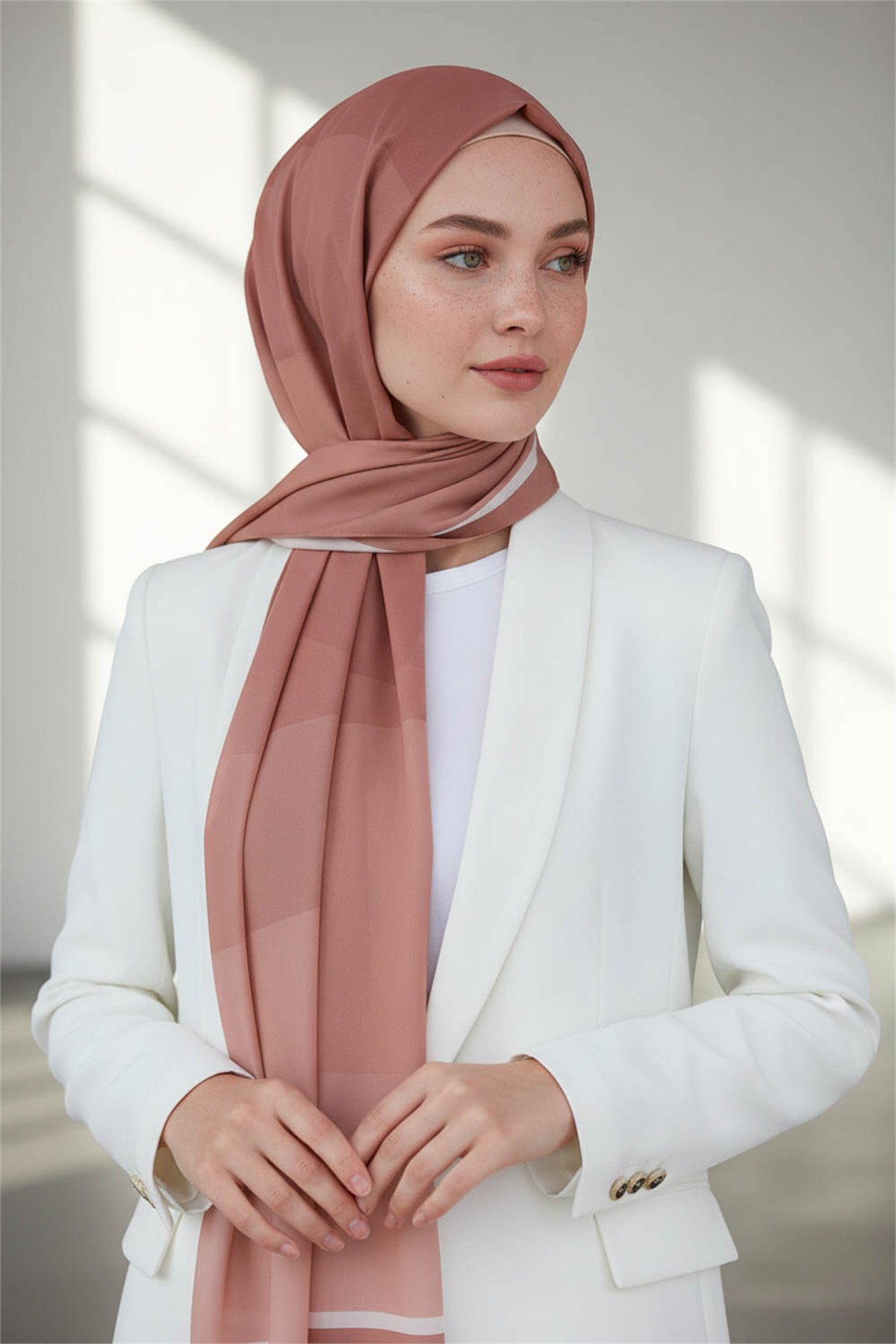 KREP GEOMETRİ DESENLİ SOMON RENKLİ 75X195 KIRIŞMAZ ŞAL