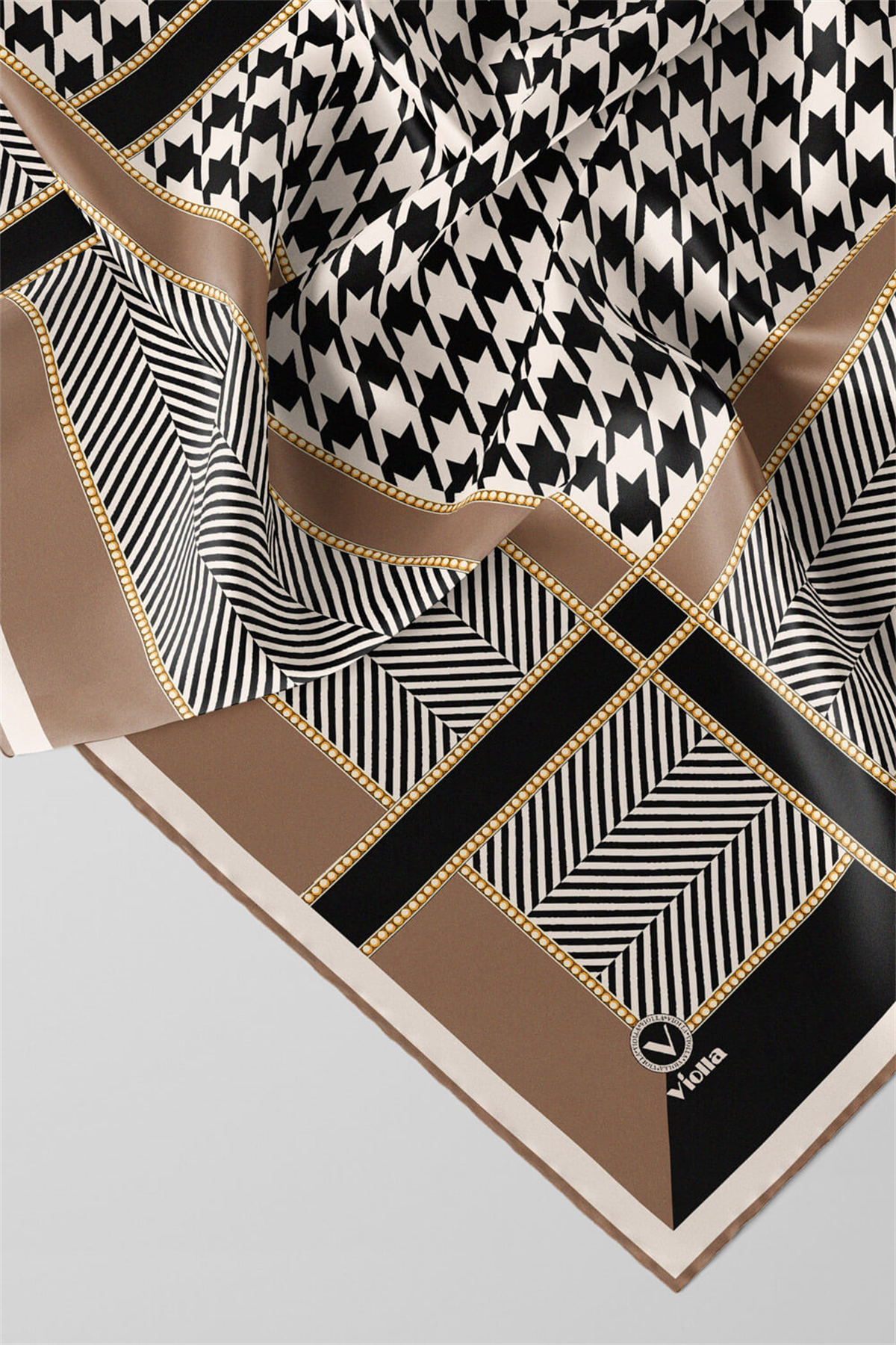 Twill Kazayağı Desenli Bej Renkli 90x90 Eşarp (İpek İçermez) Kenar Dikiş Şekli El Dikişli