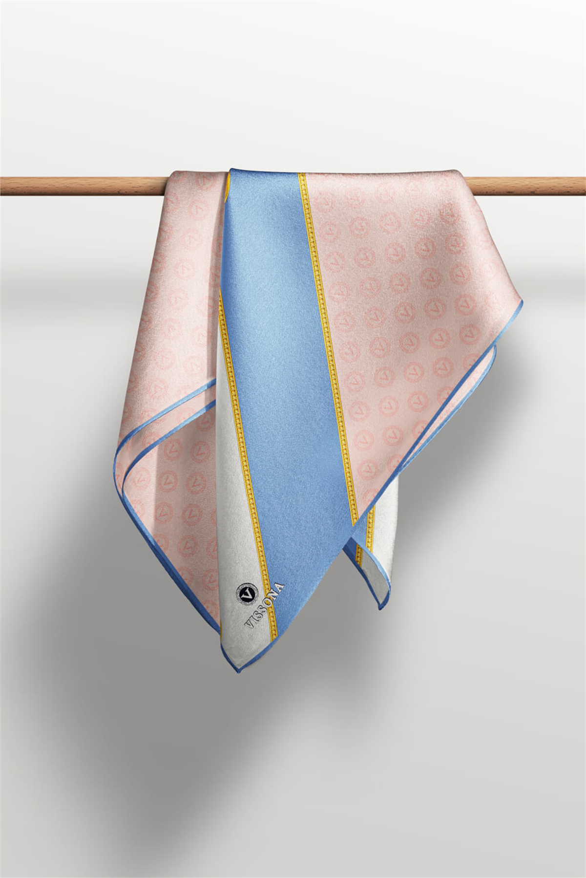 %100 Twill İpek Monogram Ve Barok Desenli Bebe Mavisi - Pudra Renkli 90x90 Eşarp Dikim Şekli : El Dikişi