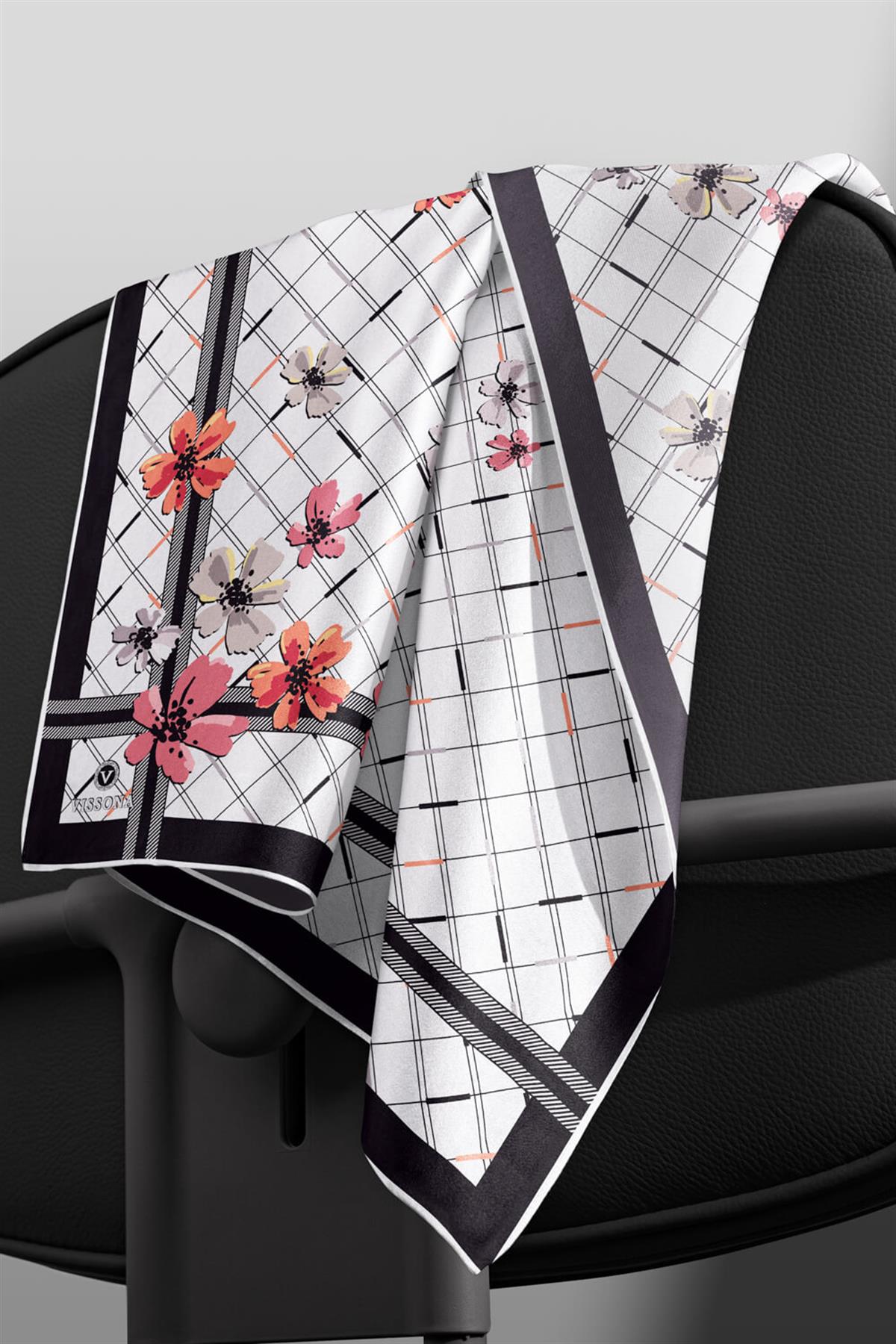 %100 Twill İpek Çıtır Çiçek Desenli Narçiçeği - Krem Renkli 90x90 Eşarp Dikim Şekli : El Dikişi