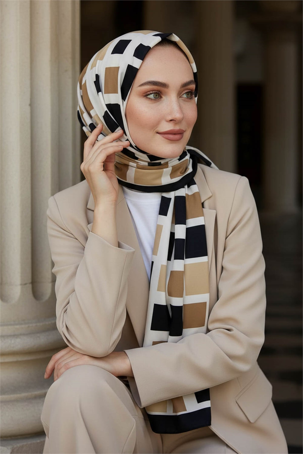 KREP KARE DESENLİ BEJ RENKLİ 75X195 KIRIŞMAZ ŞAL