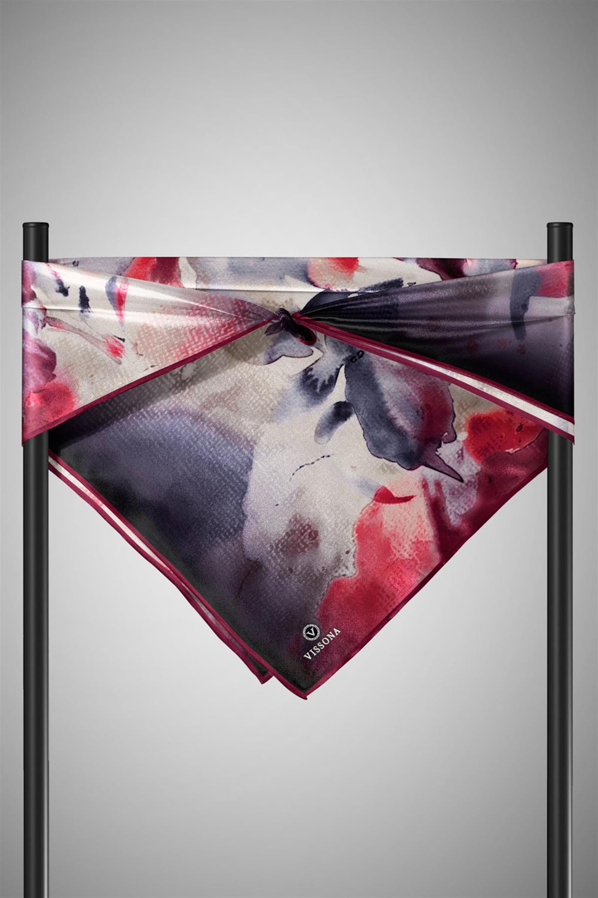 %100 Twill İpek Suluboya Çiçek Desenli Siyah - Bordo Renkli 90x90 Eşarp Dikim Şekli : El Dikişi