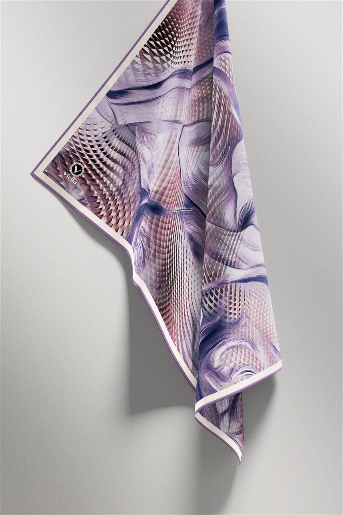 Twill Geometrik Ve Dalga Desenli Mor Renkli 90x90 Eşarp (İpek İçermez) Dikim Şekli : El Dikişi