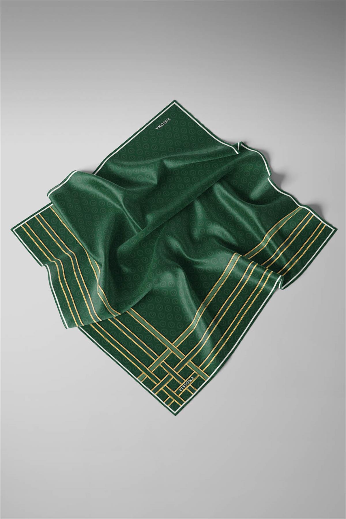 %100 Twill İpek Monogram Desenli Zümrüt Yeşili - Mint Yeşili Renkli 90x90 Eşarp Dikim Şekli : El Dikişi