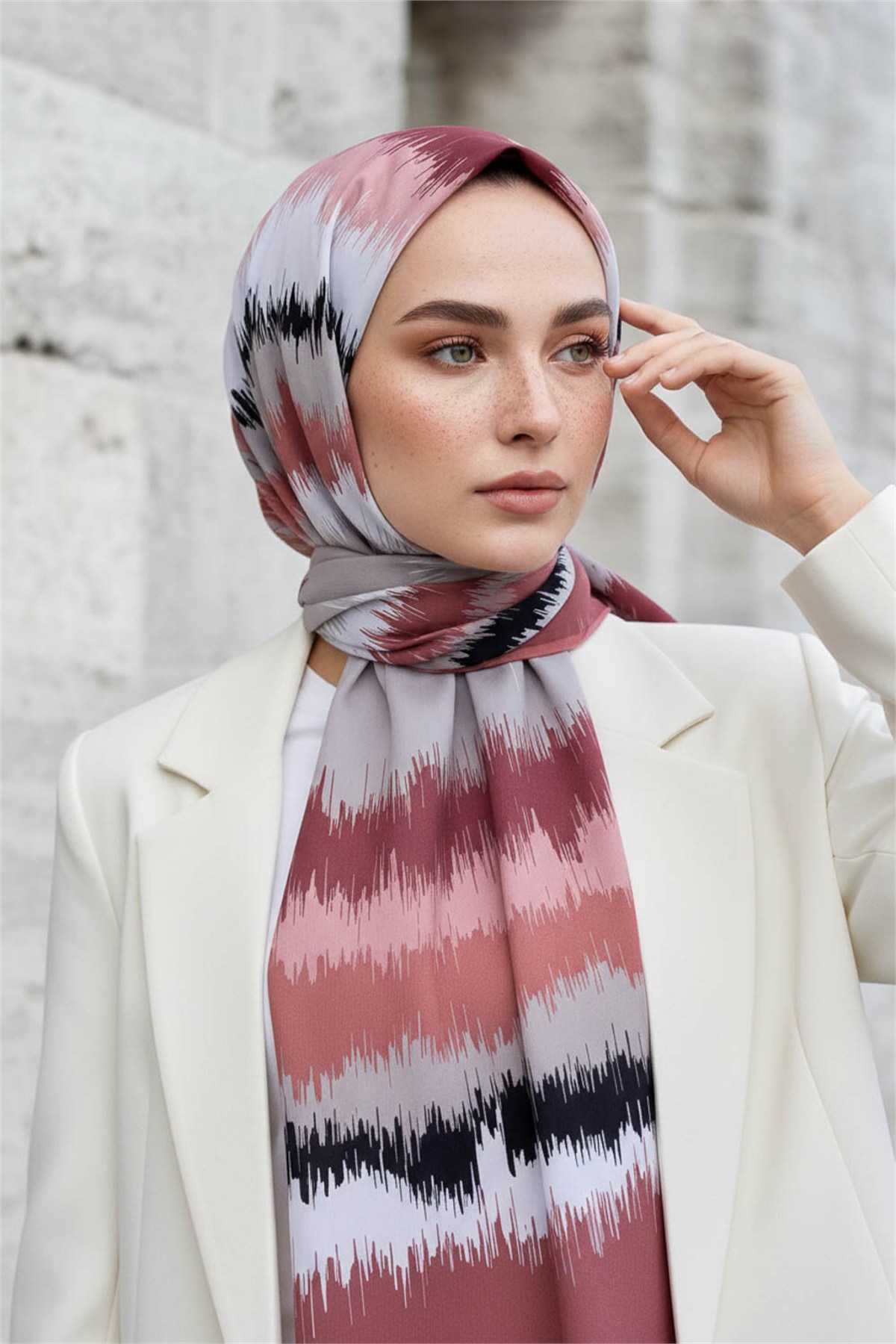 KREP FREKANS DESENLİ GRİ - PUDRA RENKLİ 75X195 KIRIŞMAZ ŞAL