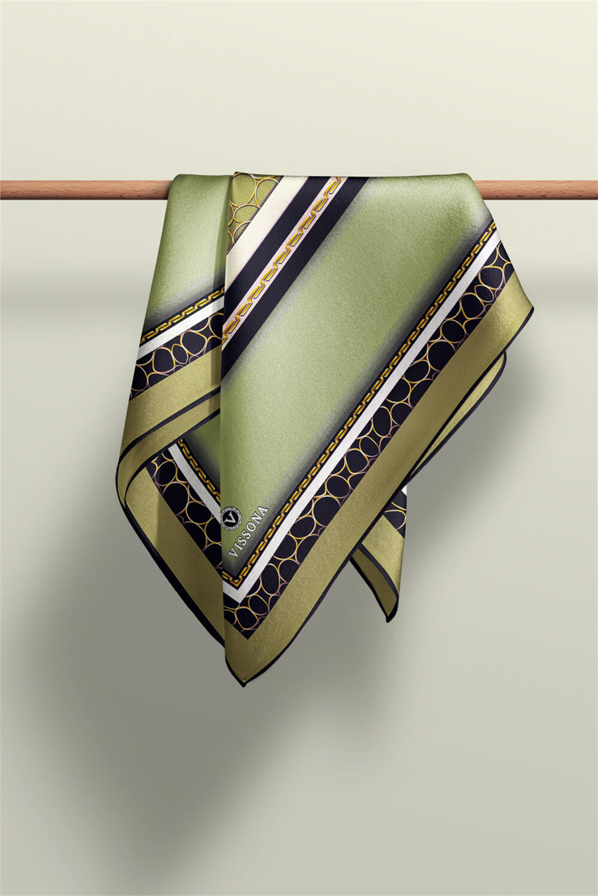 % 57 İPEK % 43 VİSKON Twill İpek Gold Halka Desenli Haki - Siyah Renkli 90x90 Eşarp Dikim Şekli : El Dikişi