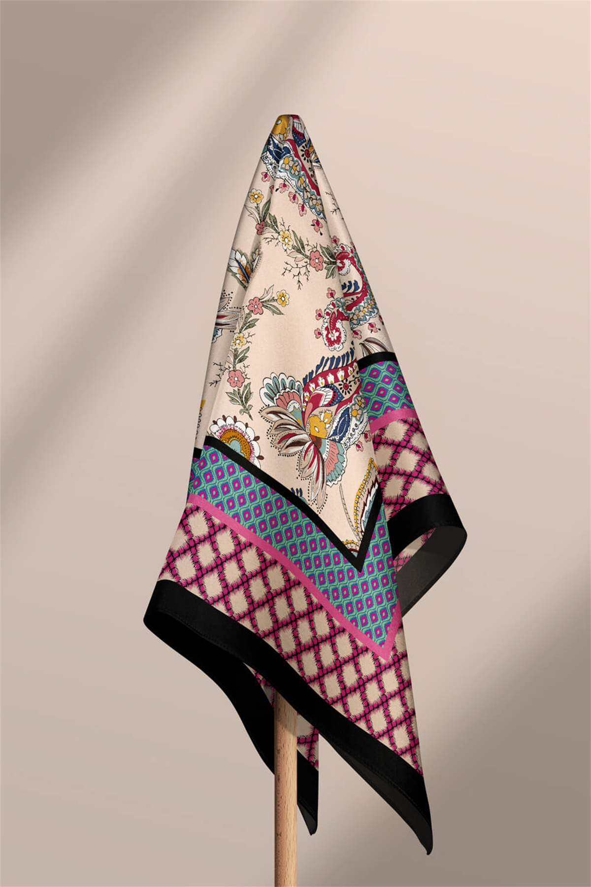 E27 MODERN ETNIK TASARIM  BANDANA DG12420