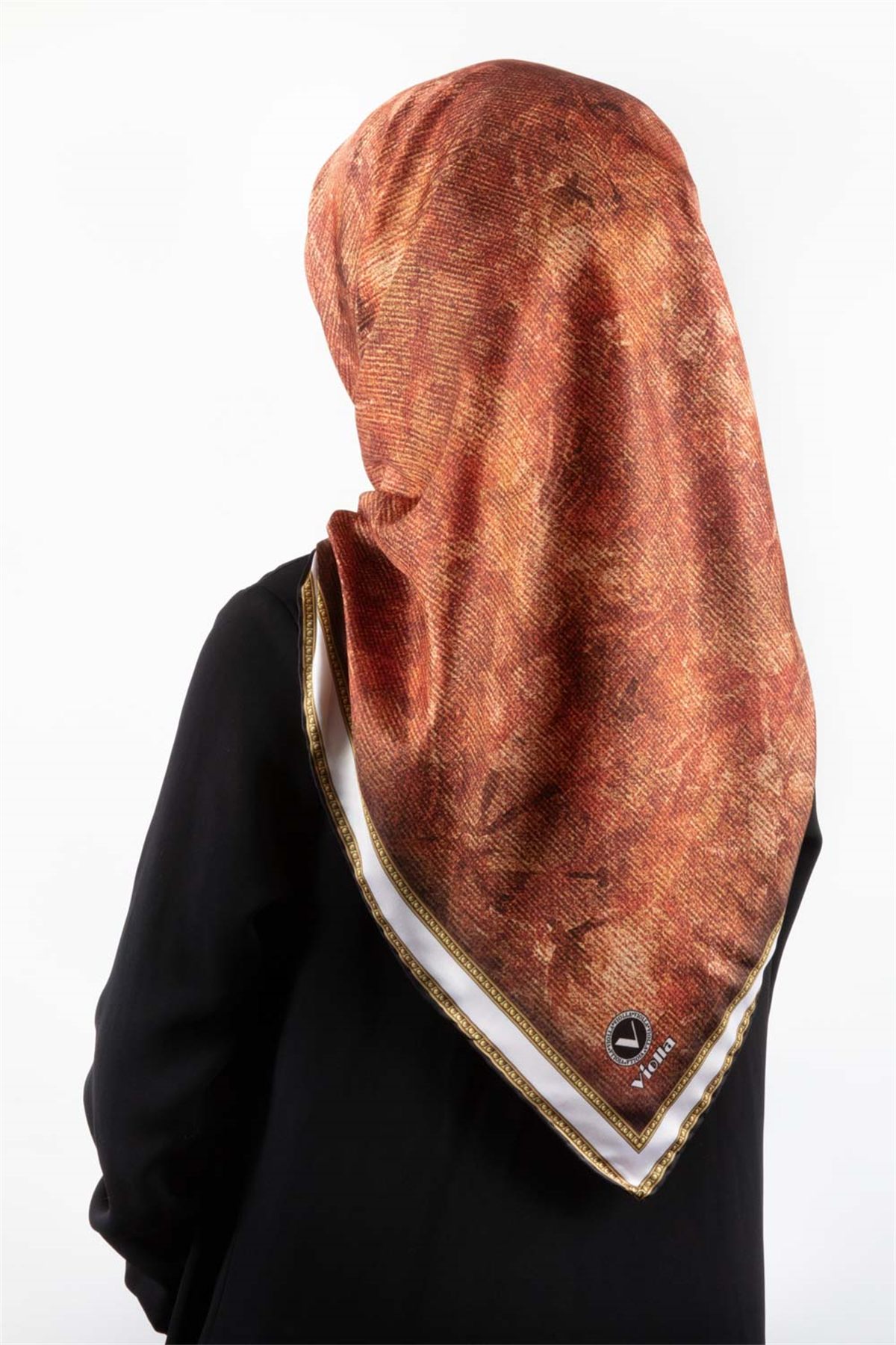 Twill Çiçek Desenli Taba Renkli 90x90 Eşarp (İpek İçermez) Kenar Dikiş Şekli El Dikişli
