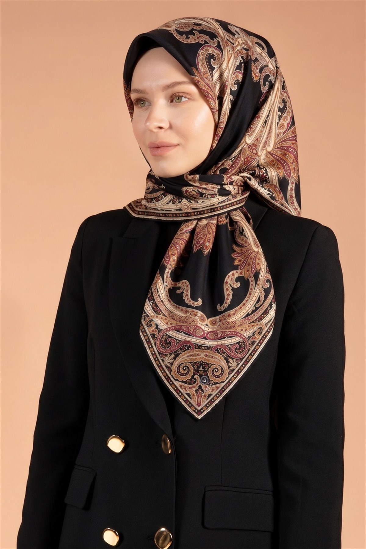 %100 Twill İpek Şal Desenli Siyah - Bordo Renkli 90x90 Eşarp Dikim Şekli : El Dikişi